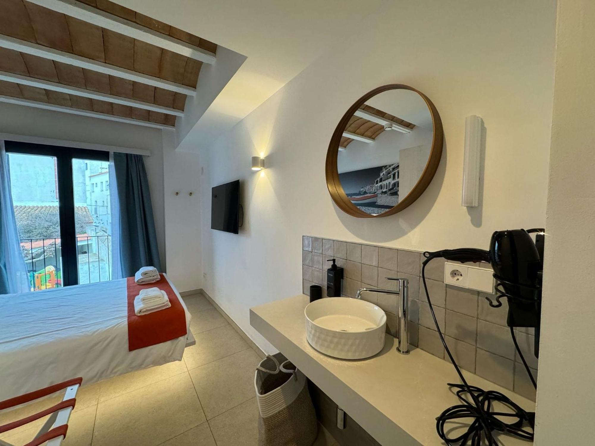 Hotel Boutique Es Blau Cadaqués Esterno foto